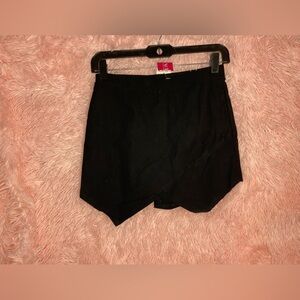 Black skort